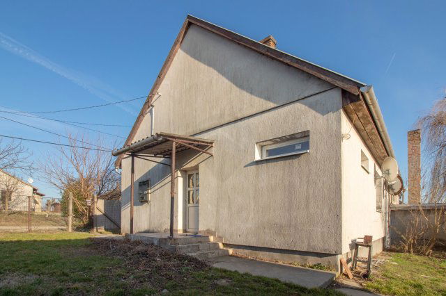 Eladó ikerház, Kömlődön 24.99 M Ft, 3 szobás