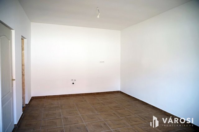 Eladó családi ház, Örkényen 45 M Ft, 4 szobás
