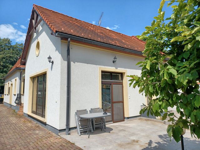 Kiadó családi ház, albérlet, Győrött 600 E Ft / hó, 5 szobás