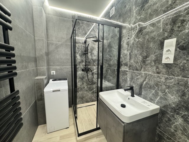 Eladó panellakás, Pécsett, Berek utcában 59.9 M Ft, 3+1 szobás