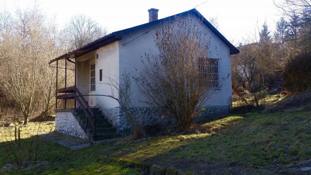 Eladó nyaraló, Miskolcon 4.9 M Ft, 1 szobás
