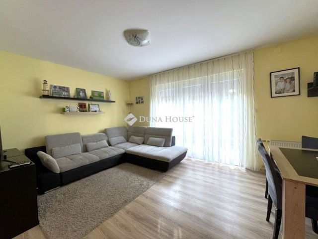 Eladó sorház, Szigethalmon 79.99 M Ft, 4 szobás