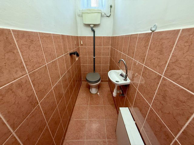 Eladó családi ház, Jászladányon 10.99 M Ft, 3 szobás