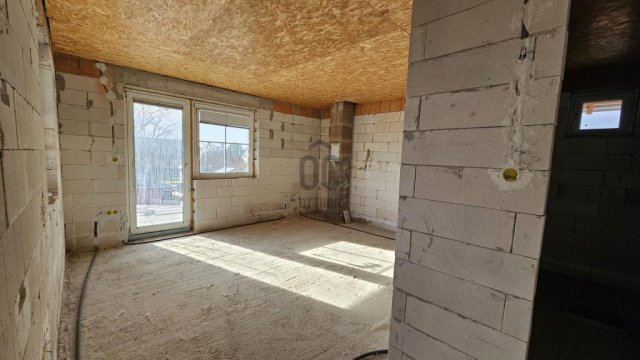 Eladó családi ház, Szigetszentmiklóson 159.9 M Ft, 8 szobás