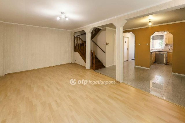 Eladó családi ház, Szigetszentmiklóson 92.45 M Ft, 4 szobás