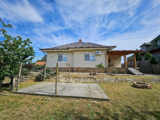 Eladó családi ház, Erdőkertesen 87 M Ft, 3 szobás