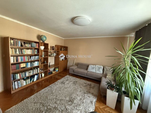 Eladó családi ház, Nyíregyházán 79.9 M Ft, 5 szobás