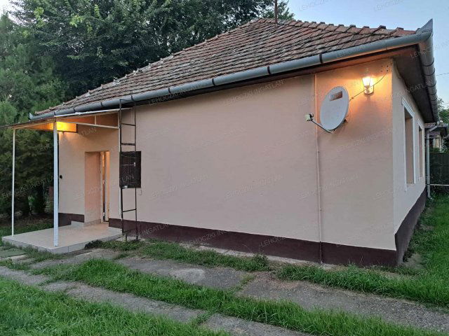 Eladó családi ház, Nyíregyházán 34.9 M Ft, 2 szobás