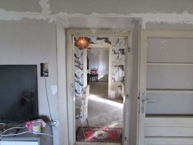 Eladó családi ház, Szentmártonkátán 13.5 M Ft, 3 szobás