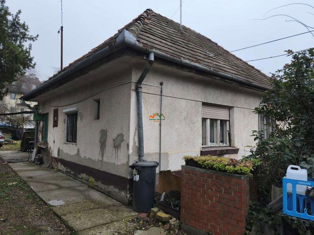 Eladó családi ház, Szigetszentmiklóson 61 M Ft, 4 szobás