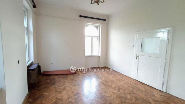 Eladó téglalakás, Gödöllőn 47.4 M Ft, 2 szobás