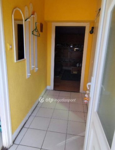 Eladó ikerház, Illocskán 12 M Ft, 2 szobás