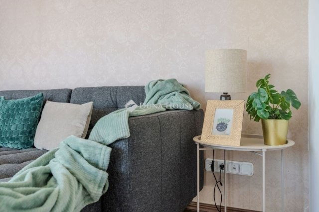 Eladó téglalakás, Budapesten, VIII. kerületben 144 M Ft