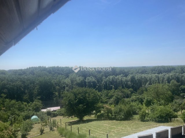 Eladó nyaraló, Báron 24.99 M Ft, 2 szobás / költözzbe.hu