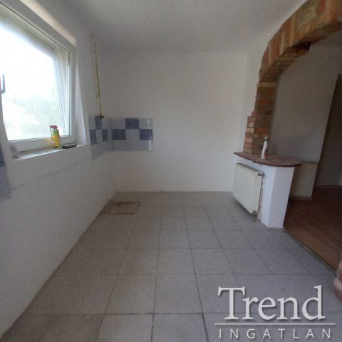 Eladó téglalakás, Perkátán 25 M Ft, 2 szobás