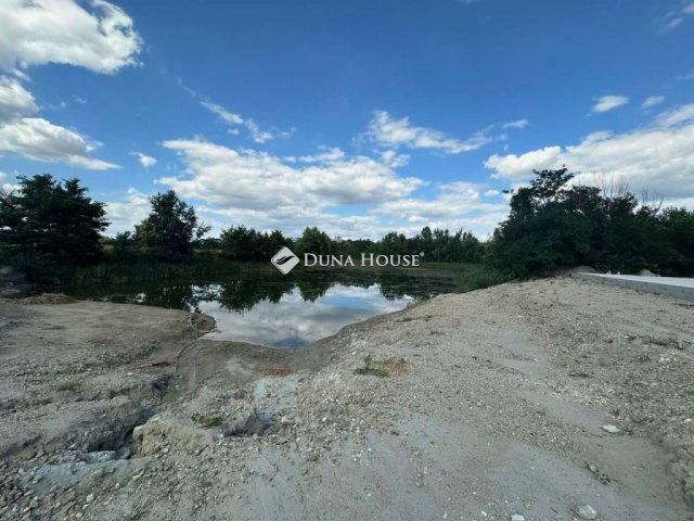 Eladó telek, Taksonyon 84.99 M Ft / költözzbe.hu