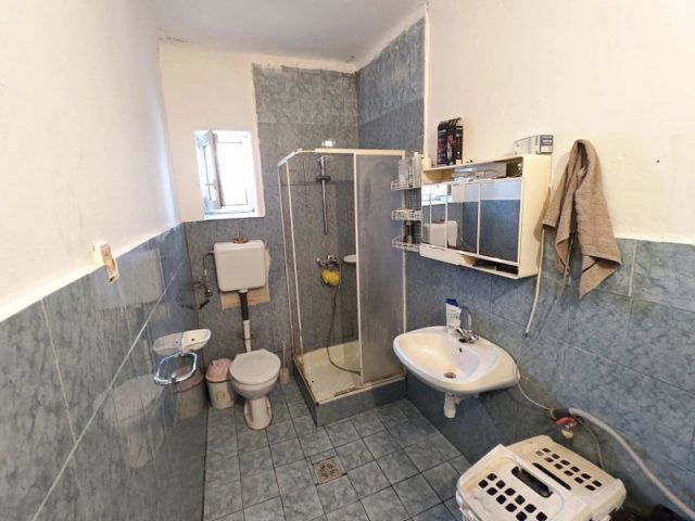 Eladó családi ház, Pilisen 48 M Ft, 2 szobás