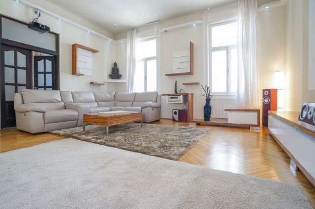 Eladó téglalakás, Budapesten, VII. kerületben, Erzsébet körúton