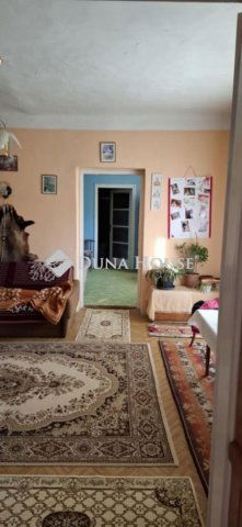 Eladó családi ház, Zengővárkonyon 35 M Ft, 3 szobás