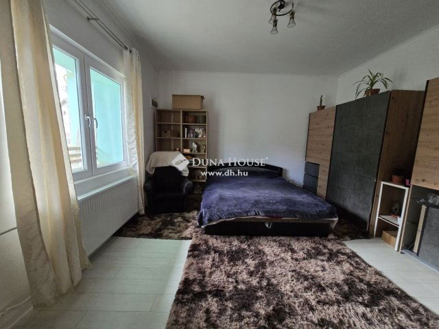 Eladó családi ház, Kiskassán 20.99 M Ft, 2 szobás