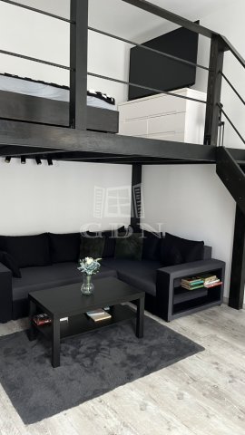 Eladó téglalakás, Budapesten, VII. kerületben 65.5 M Ft