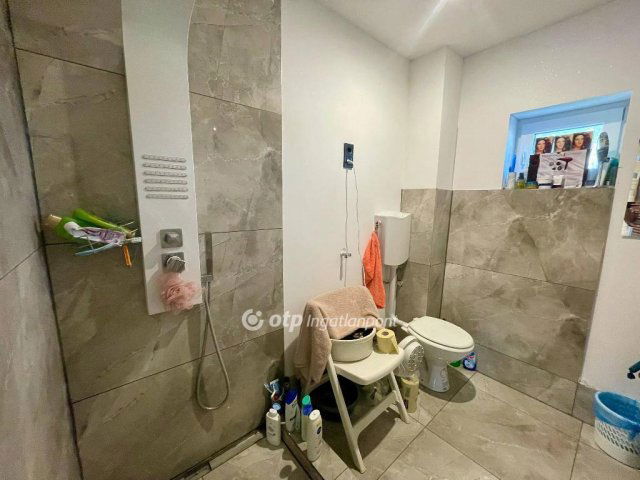 Eladó családi ház, Szigetszentmiklóson 71.9 M Ft, 3+1 szobás