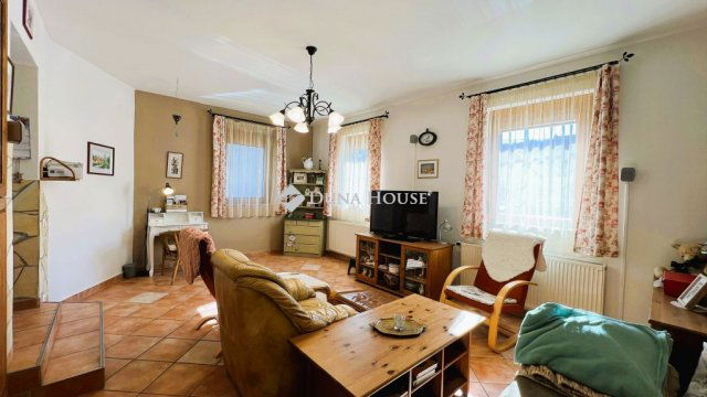 Eladó családi ház, Ágfalván 140 M Ft, 5 szobás