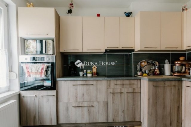 Eladó téglalakás, Hajmáskéren 31.9 M Ft, 1 szobás