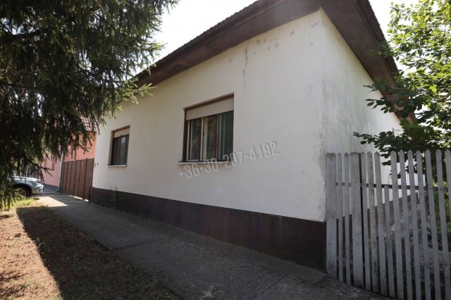 Eladó családi ház, Sándorfalván 54.9 M Ft, 3 szobás