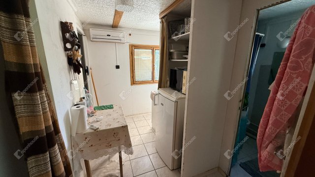 Eladó családi ház, Monoron 21.9 M Ft, 2 szobás