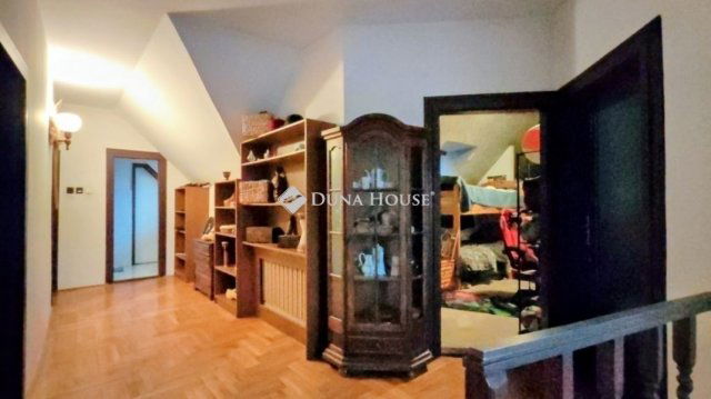 Eladó családi ház, Kecskeméten 129 M Ft, 5 szobás