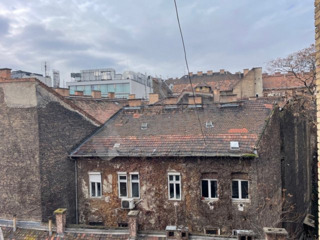 Eladó téglalakás, VIII. kerületben, Népszínház utcában