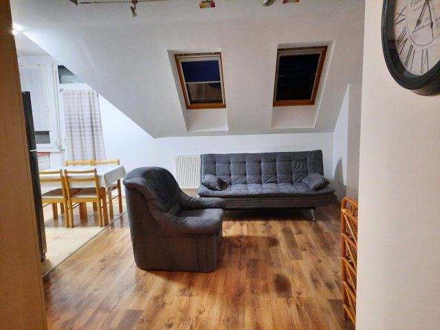 Kiadó téglalakás, albérlet, Debrecenben 220 E Ft / hó, 3 szobás