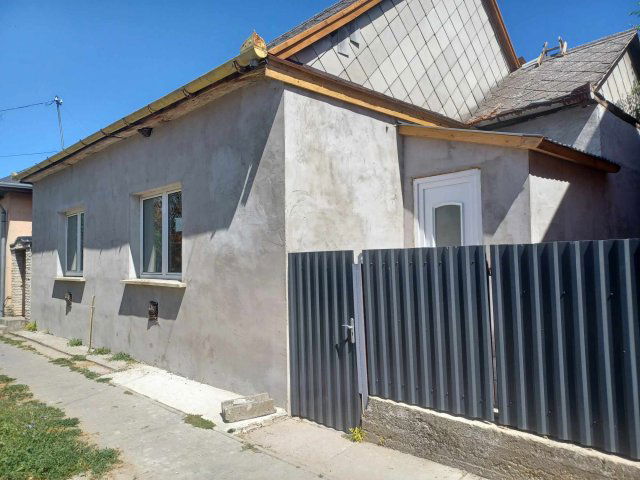 Eladó családi ház, Zagyvarékason 13.9 M Ft, 2 szobás