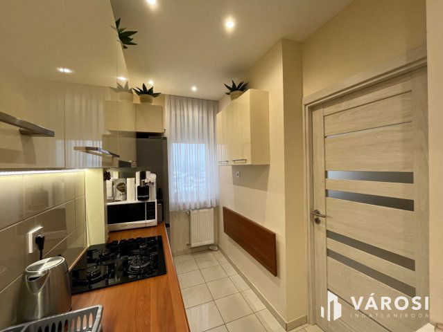 Eladó téglalakás, Debrecenben 62.9 M Ft, 3 szobás