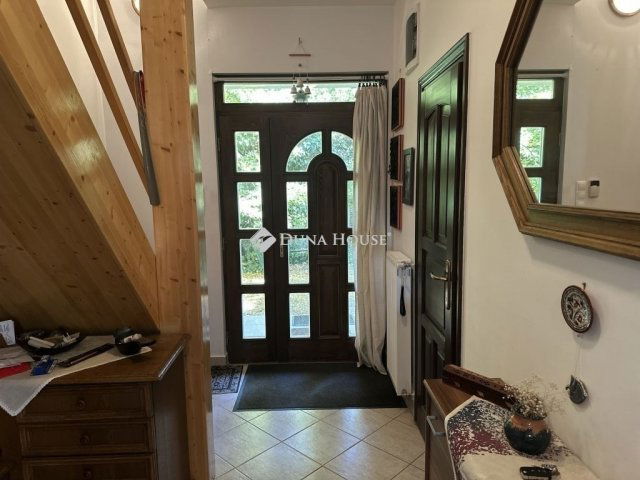 Eladó családi ház, Piliscsabán 149 M Ft, 5 szobás