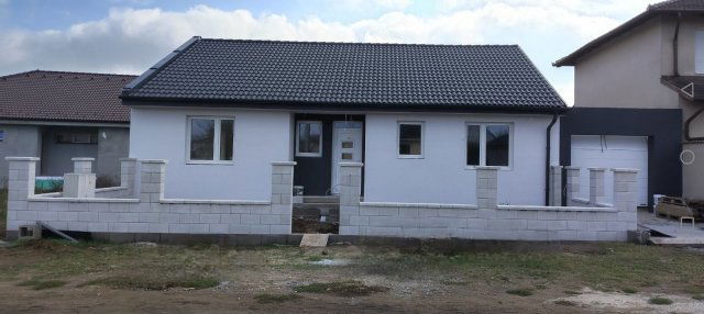 Eladó családi ház, Nyírtelken 66 M Ft, 3 szobás