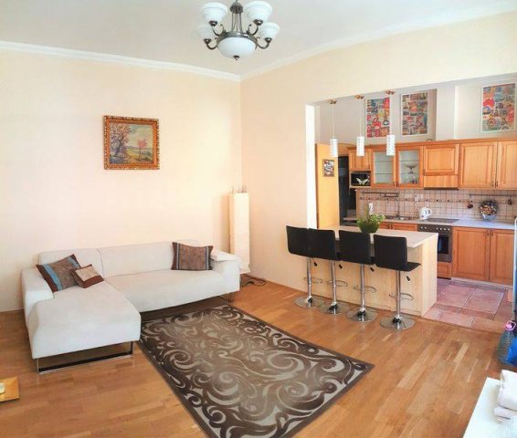 Kiadó téglalakás, albérlet, VI. kerületben, Szondi utcában