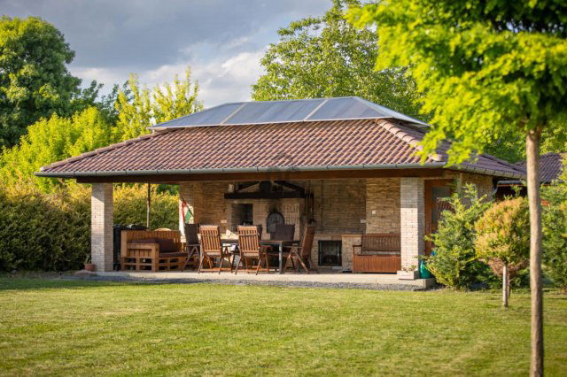 Eladó családi ház, Balatonkenesén 445 M Ft, 4 szobás