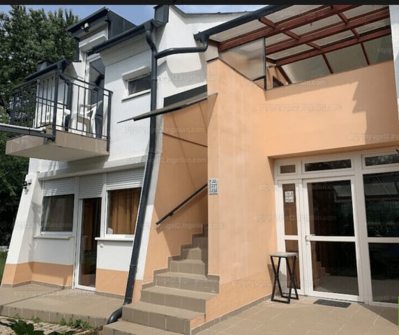 Eladó nyaraló, Balatonszemesen 235 M Ft, 12+4 szobás