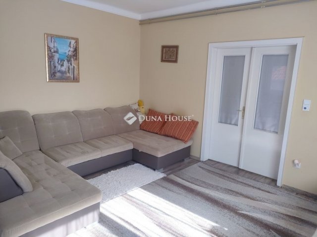 Eladó családi ház, Kecskeméten 115 M Ft, 5 szobás