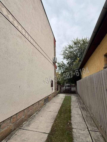 Eladó családi ház, Püspökladányban 88 M Ft, 6 szobás