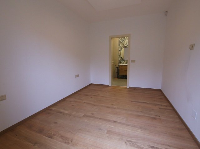 Eladó ikerház, Veszprémben 174.99 M Ft, 5 szobás