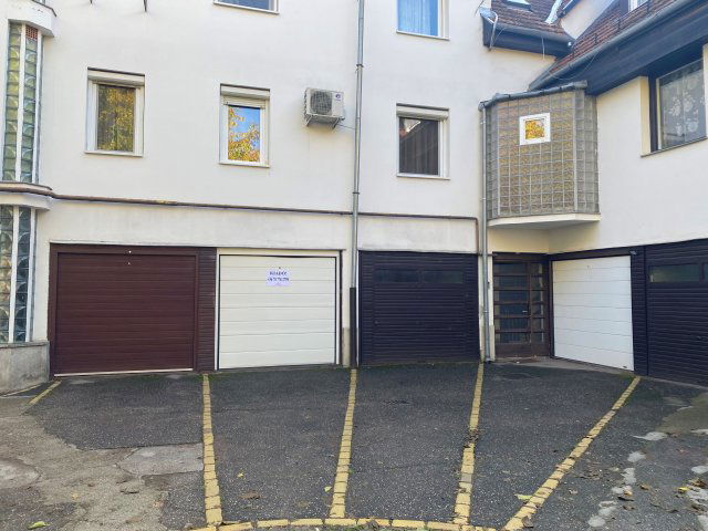 Eladó garázs, Kiskunhalason 0.03 M Ft / költözzbe.hu