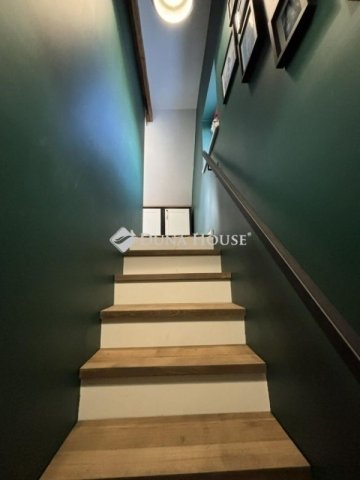 Eladó családi ház, Pécsett 124.9 M Ft, 3 szobás