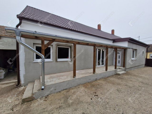 Eladó családi ház, Szepetneken 34.9 M Ft, 4 szobás
