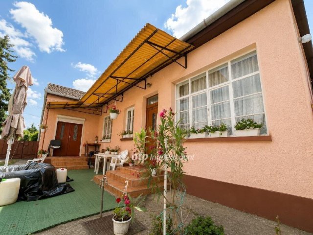 Eladó családi ház, Hajdúszoboszlón 56.99 M Ft, 3 szobás