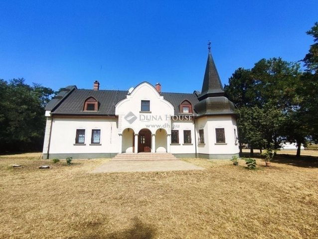 Eladó családi ház, Fülöpházán 229 M Ft, 7 szobás