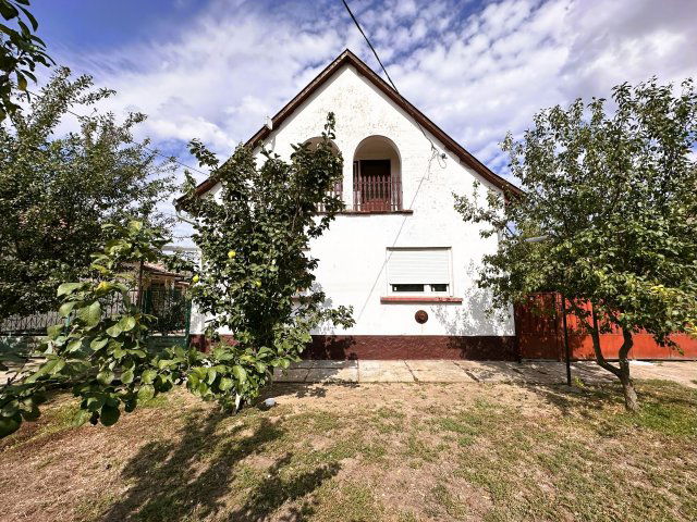 Eladó családi ház, Magyarbánhegyesen 18.5 M Ft, 5 szobás