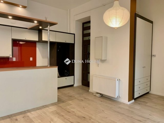 Eladó téglalakás, Budapesten, XIII. kerületben 67.5 M Ft